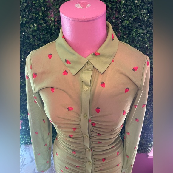 Strawberry print mesh dress - Picture 7 of 10